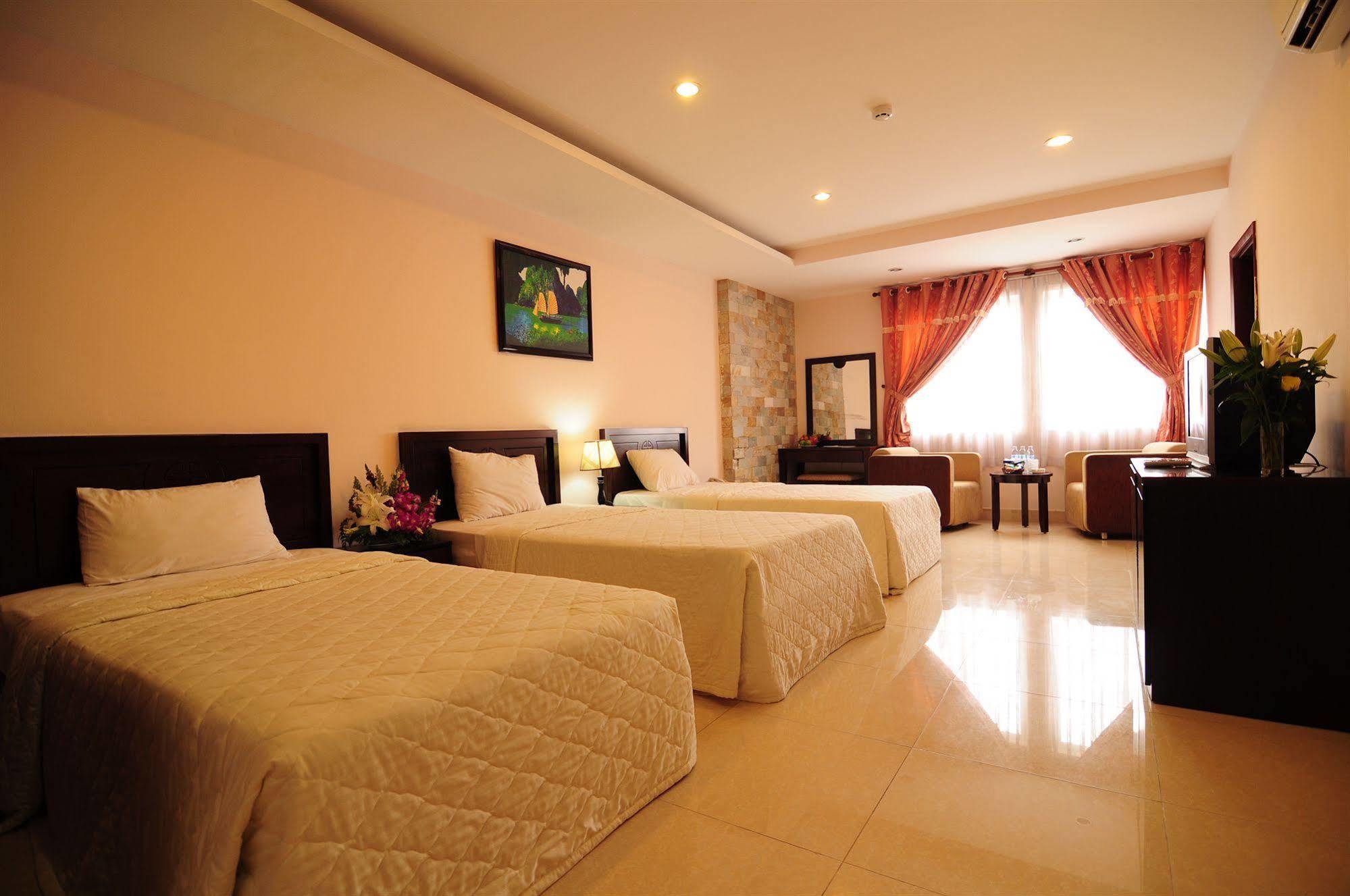 Phuoc Loc Tho 1 Hotel Ho Chi Minh City Exterior photo