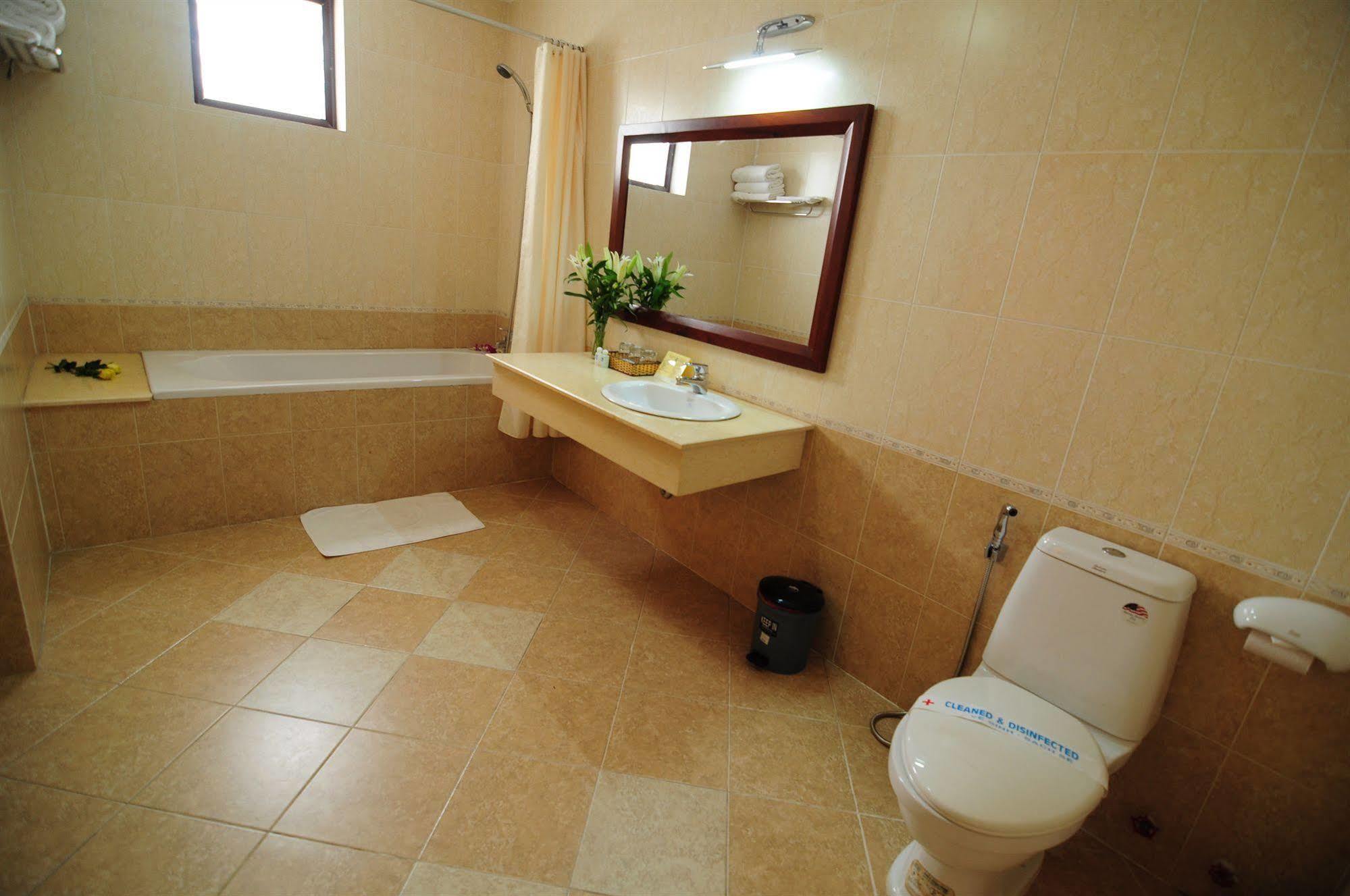 Phuoc Loc Tho 1 Hotel Ho Chi Minh City Exterior photo