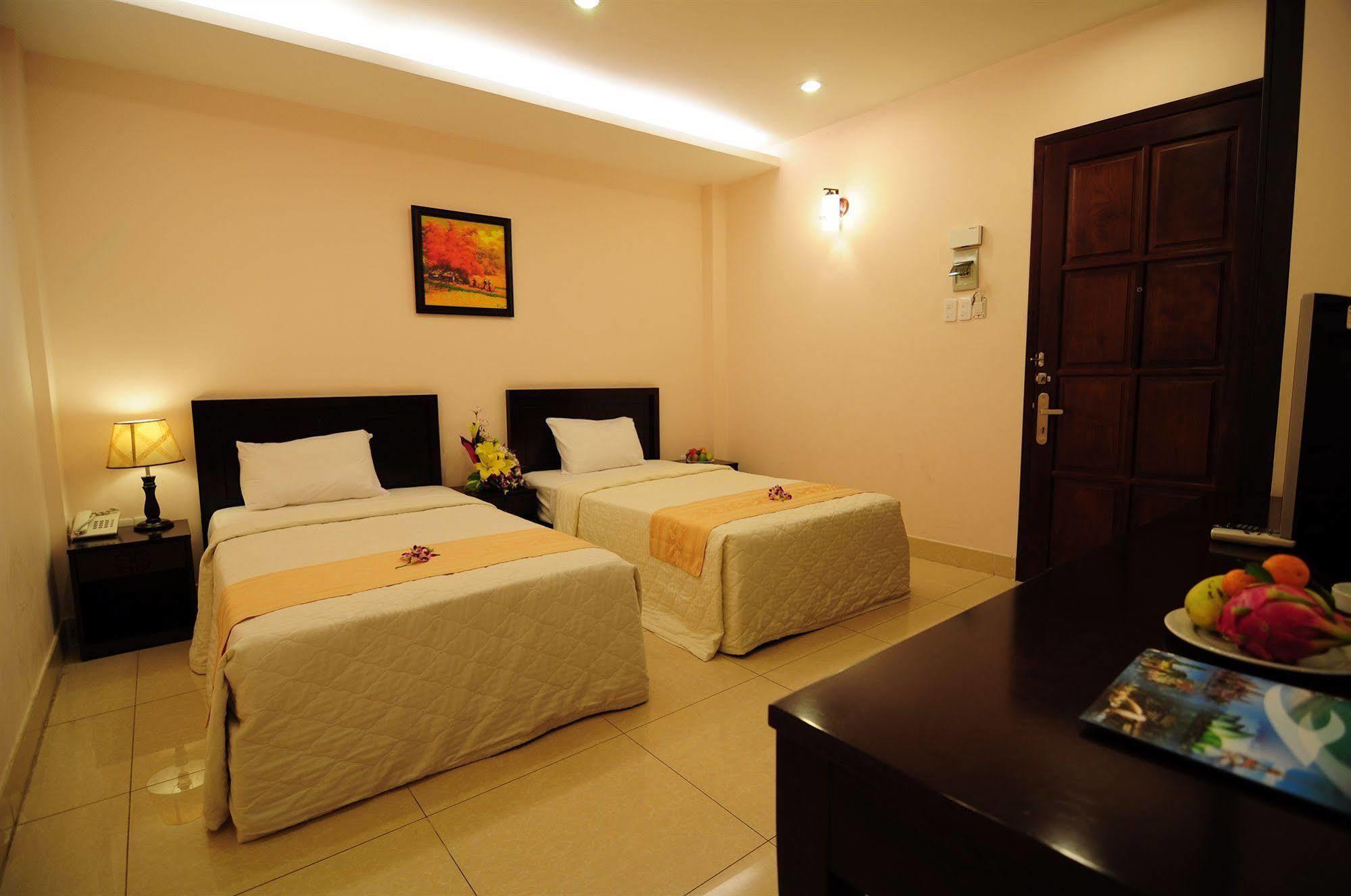 Phuoc Loc Tho 1 Hotel Ho Chi Minh City Exterior photo