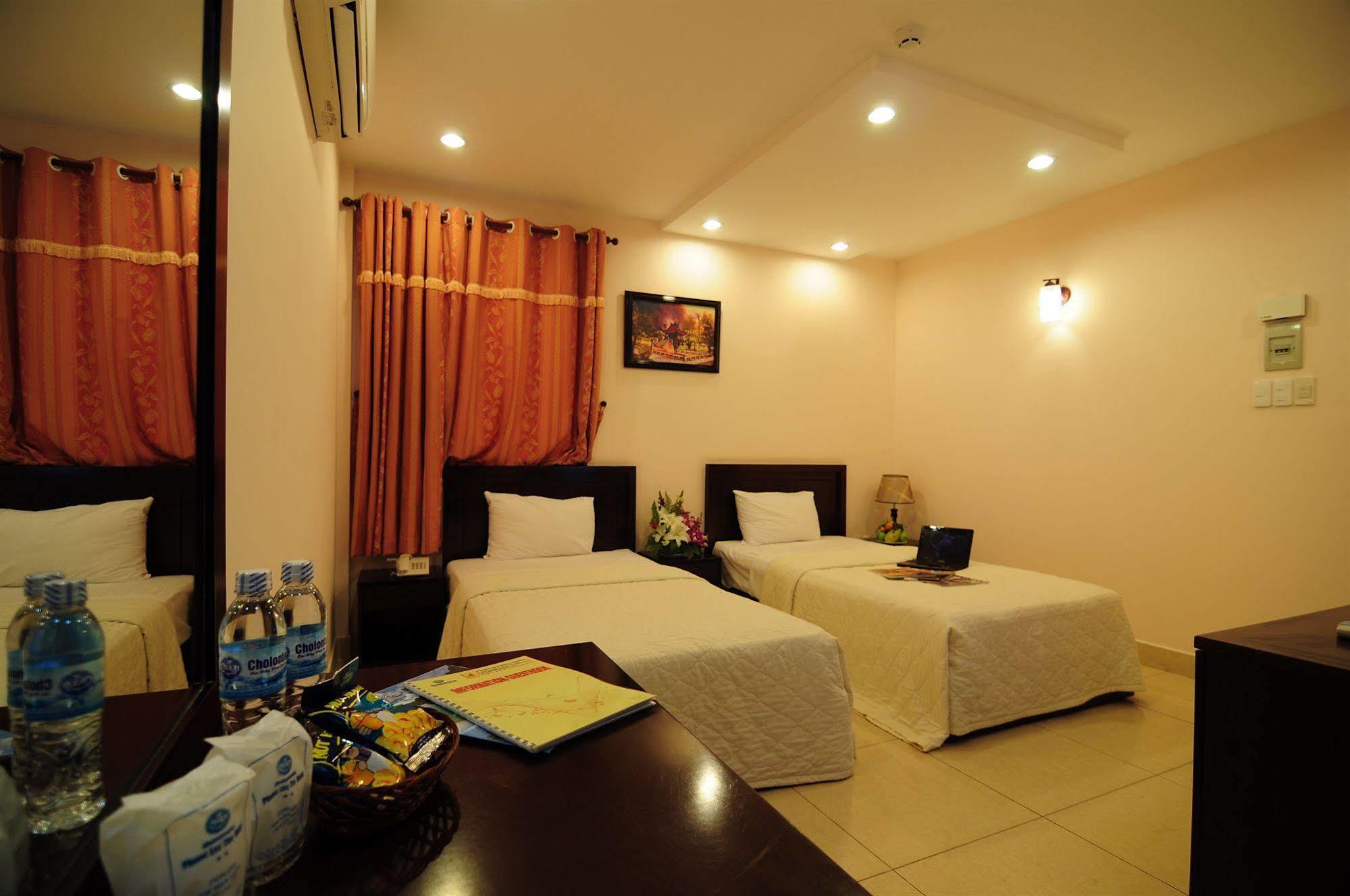 Phuoc Loc Tho 1 Hotel Ho Chi Minh City Exterior photo