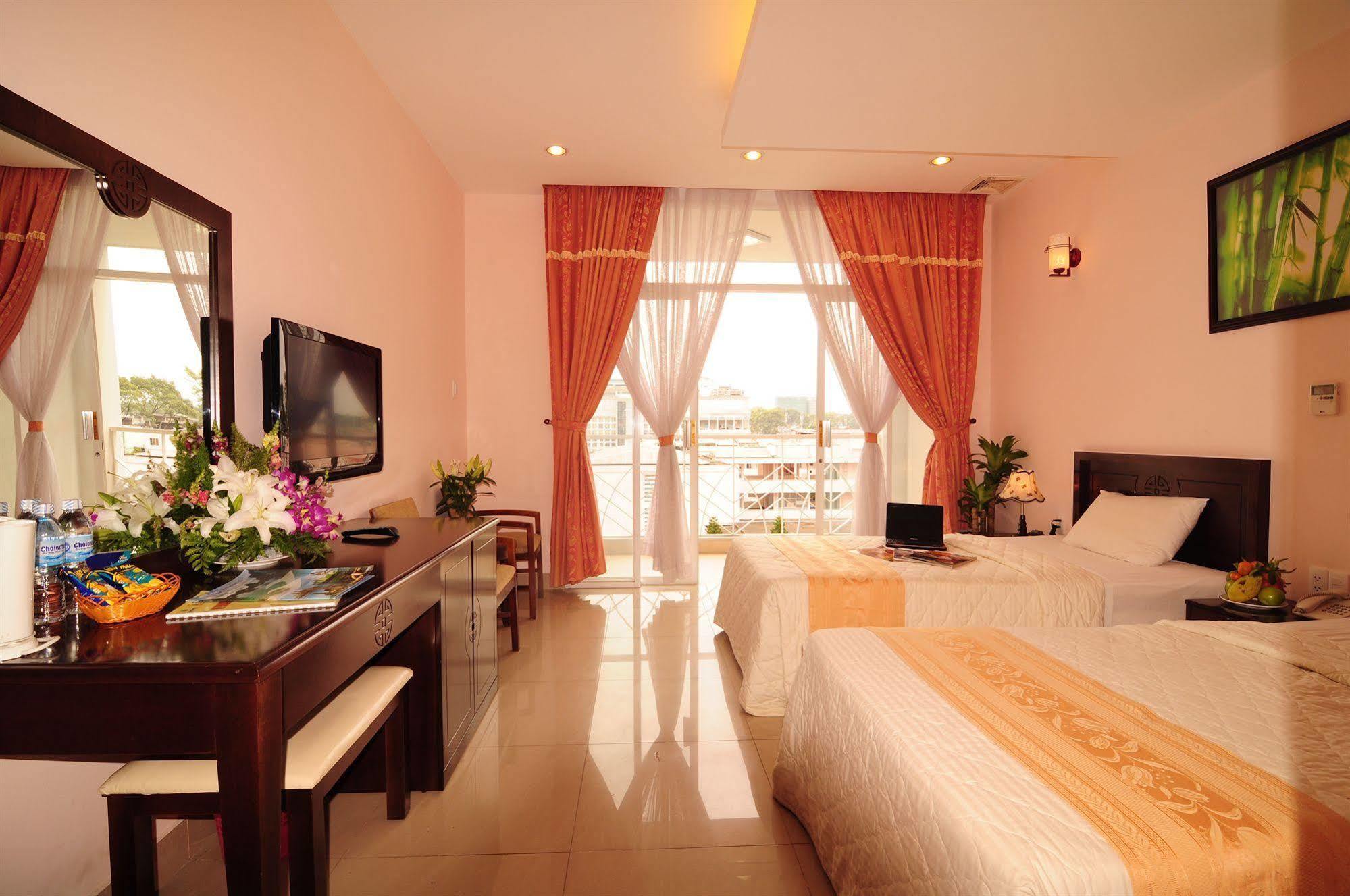 Phuoc Loc Tho 1 Hotel Ho Chi Minh City Exterior photo